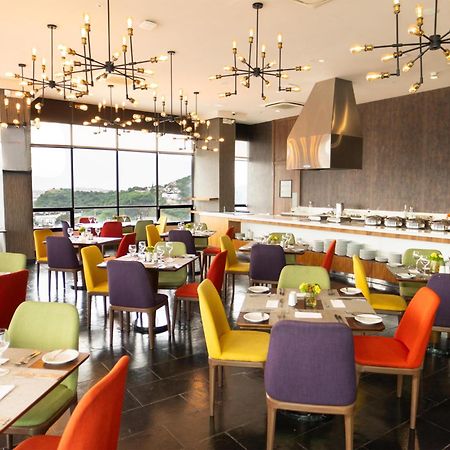 Doubletree By Hilton Guayaquil 호텔 외부 사진