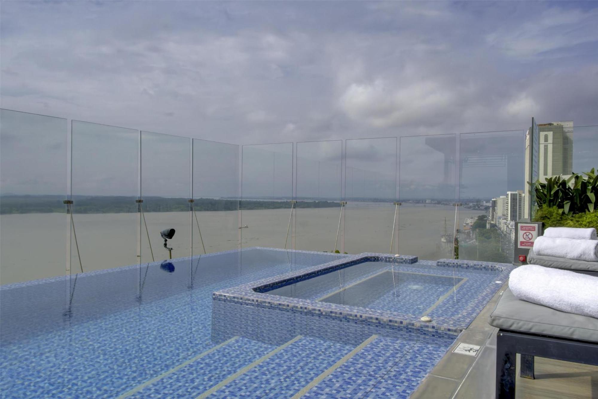 Doubletree By Hilton Guayaquil 호텔 외부 사진