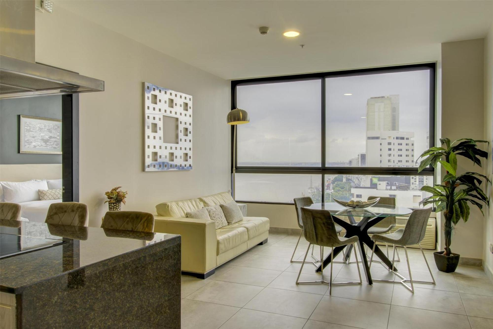 Doubletree By Hilton Guayaquil 호텔 외부 사진