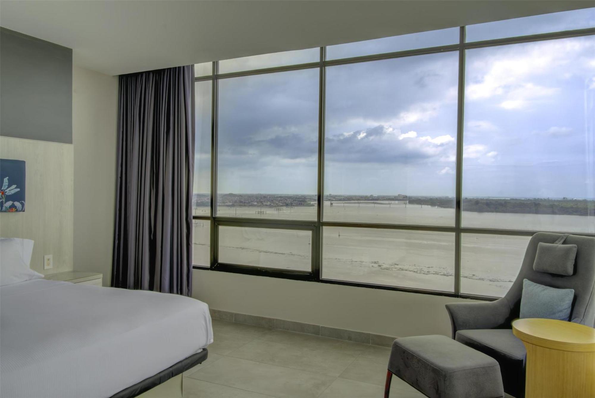 Doubletree By Hilton Guayaquil 호텔 외부 사진